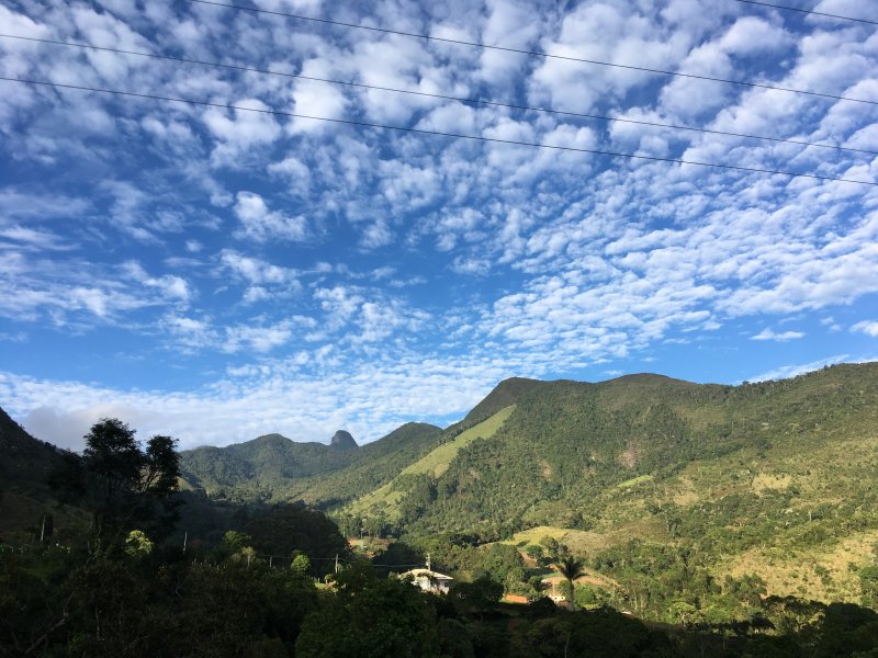 Una Isla en la Montañas